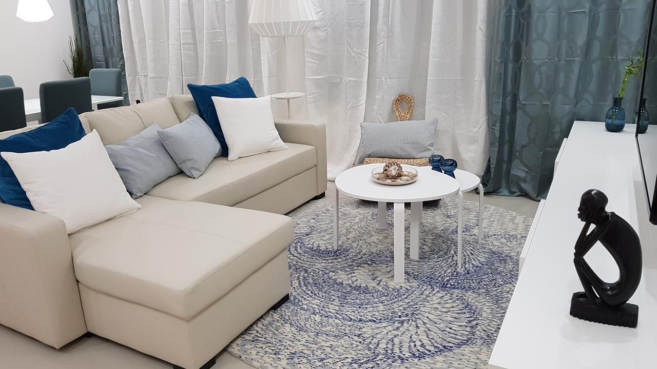 Elegant Modern Apartment With Aircond Praia Exterior foto